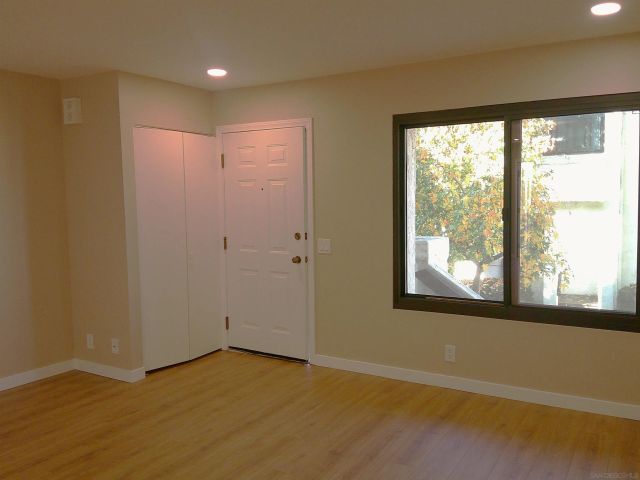 3885 Caminito Litoral 230, San Diego, CA 92107