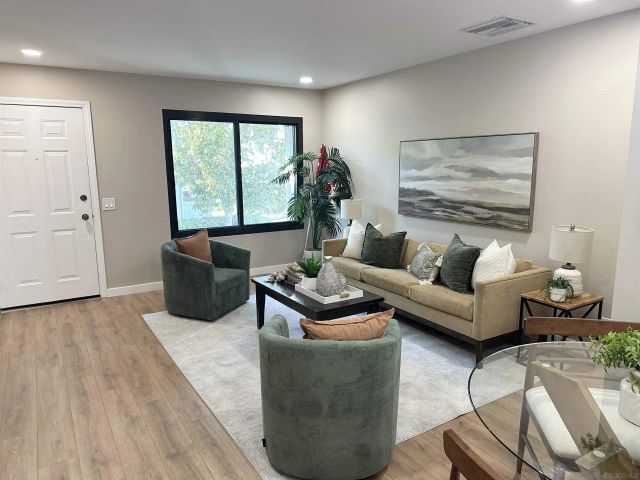 3885 Caminito Litoral 230, San Diego, CA 92107