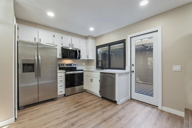 3885 Caminito Litoral 230, San Diego, CA 92107