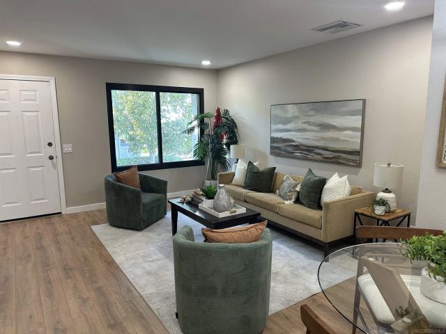 3885 Caminito Litoral 230, San Diego, CA 92107