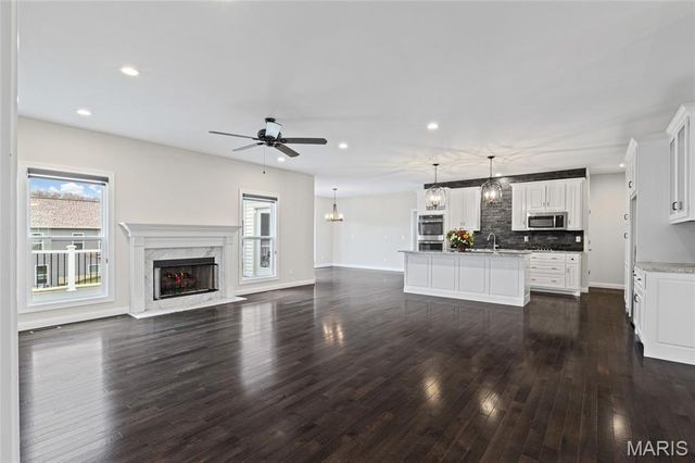 1022 Graystone Park, Barnhart, MO 63012