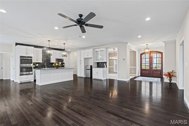 1022 Graystone Park, Barnhart, MO 63012