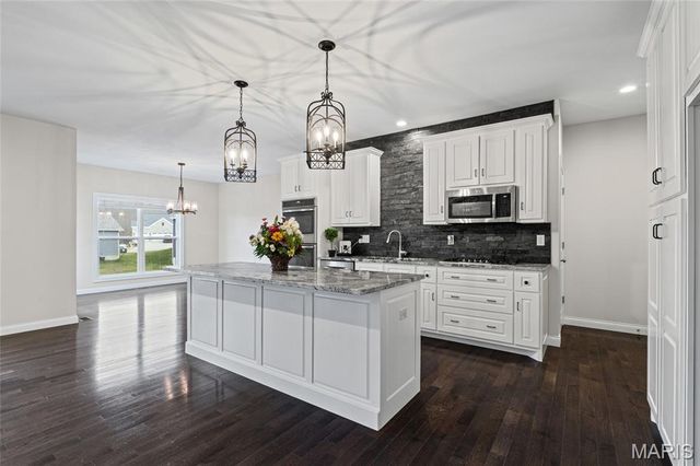 1022 Graystone Park, Barnhart, MO 63012