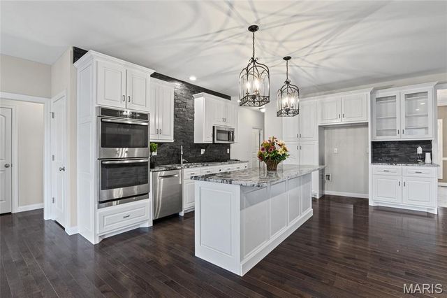 1022 Graystone Park, Barnhart, MO 63012