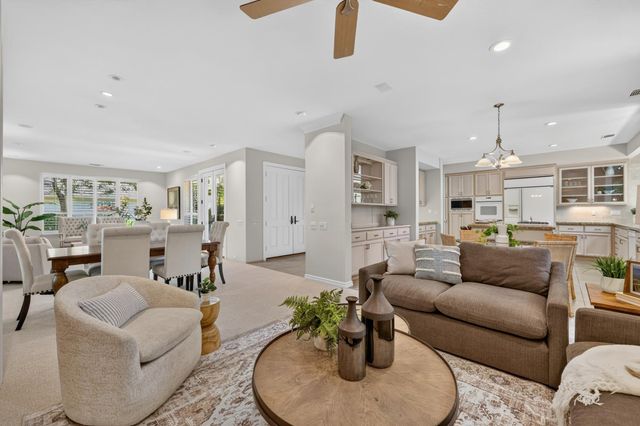 11260 Crocker Grove Ln, Gold River, CA 95670