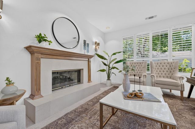 11260 Crocker Grove Ln, Gold River, CA 95670