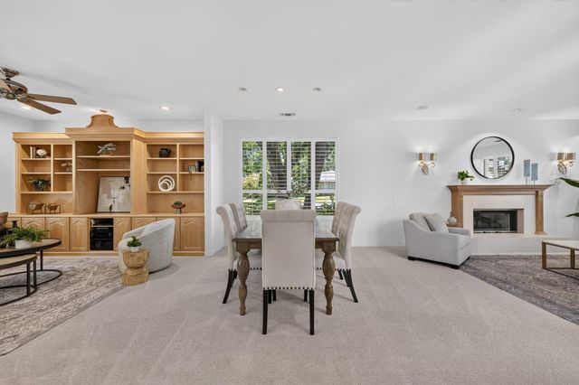 11260 Crocker Grove Ln, Gold River, CA 95670