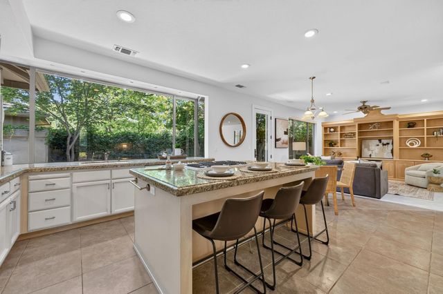 11260 Crocker Grove Ln, Gold River, CA 95670