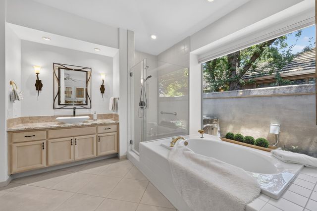 11260 Crocker Grove Ln, Gold River, CA 95670