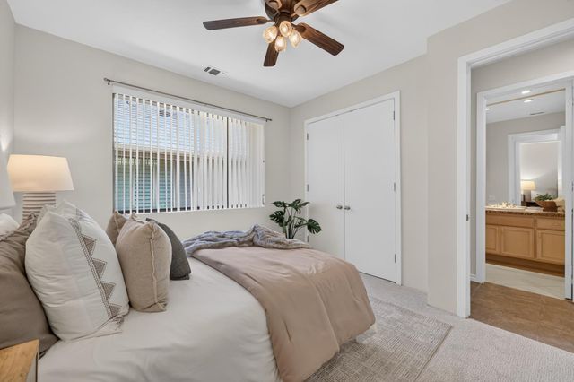 11260 Crocker Grove Ln, Gold River, CA 95670
