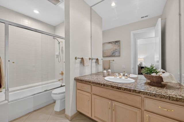 11260 Crocker Grove Ln, Gold River, CA 95670