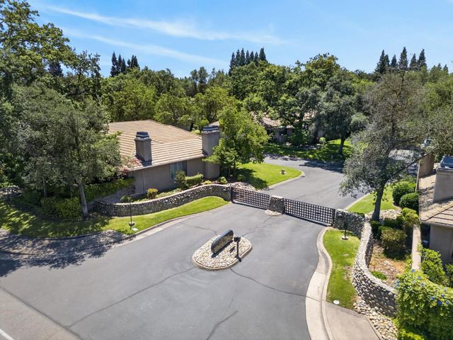 11260 Crocker Grove Ln, Gold River, CA 95670