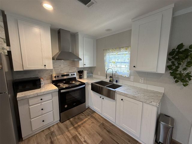 7801 34TH AVENUE N 30, St Petersburg, FL 33710