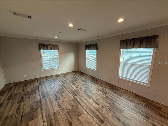 7801 34TH AVENUE N 30, St Petersburg, FL 33710