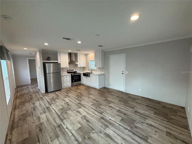 7801 34TH AVENUE N 30, St Petersburg, FL 33710