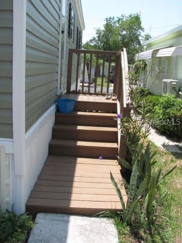 7801 34TH AVENUE N 30, St Petersburg, FL 33710