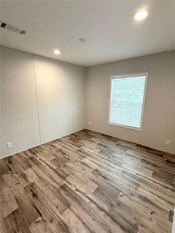 7801 34TH AVENUE N 30, St Petersburg, FL 33710