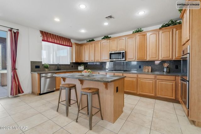 17003 S Mesa Shadows Drive, Vail, AZ 85641