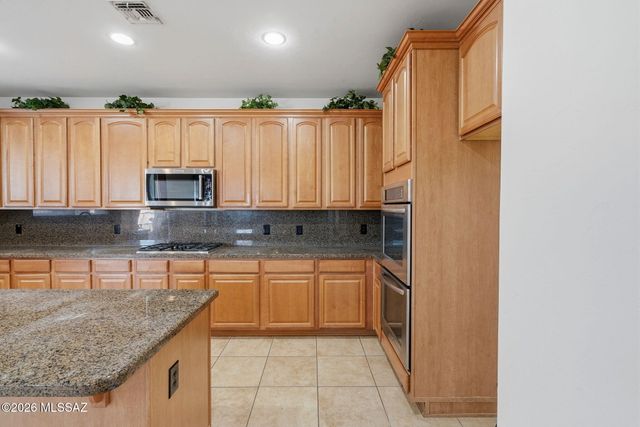 17003 S Mesa Shadows Drive, Vail, AZ 85641