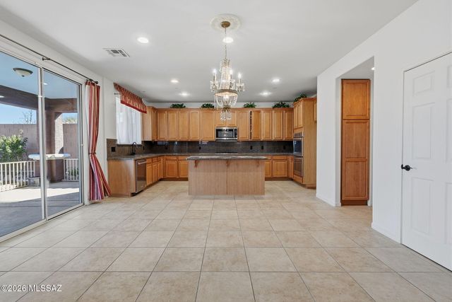 17003 S Mesa Shadows Drive, Vail, AZ 85641