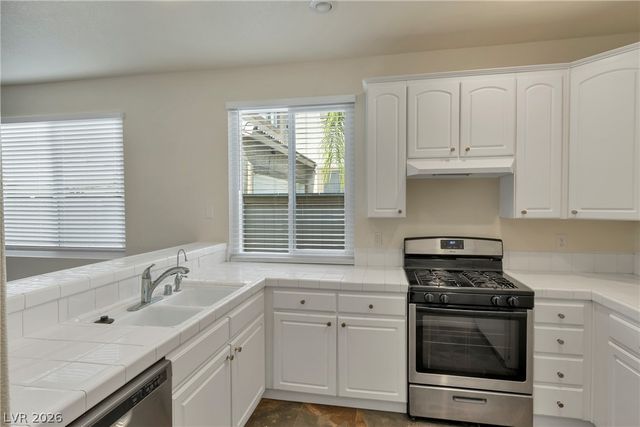 609 Elliot Peak Avenue, Las Vegas, NV 89183