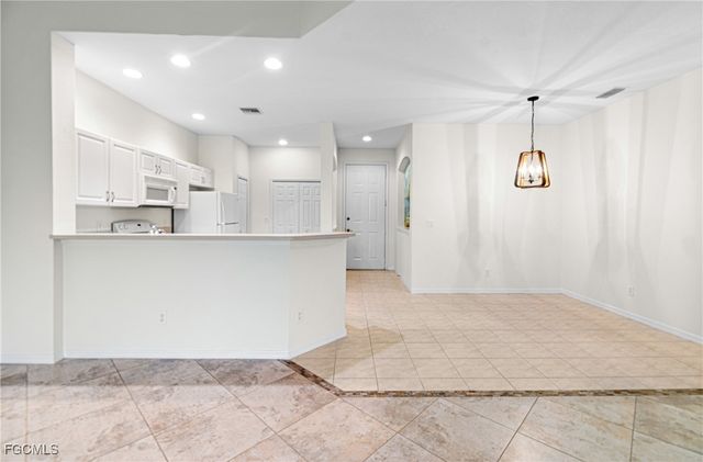 4219 Liron AVE 201, Fort Myers, FL 33916