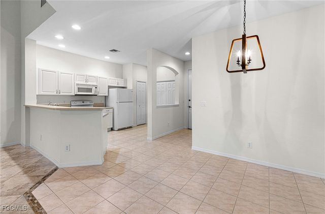 4219 Liron AVE 201, Fort Myers, FL 33916