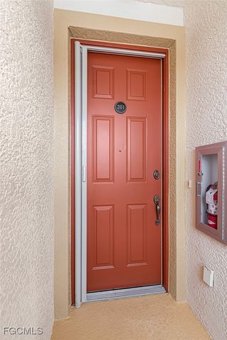 4219 Liron AVE 201, Fort Myers, FL 33916