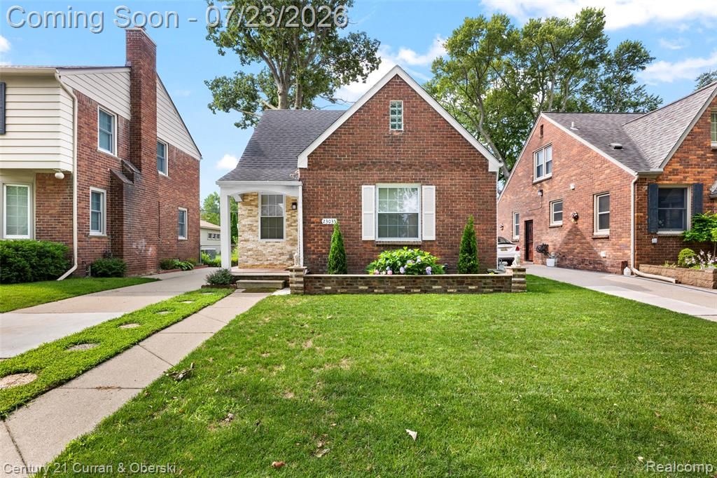 23035 Marlboro Street, Dearborn, MI 48128