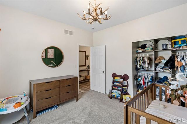 2300 Matthias Close, Washington, MO 63090