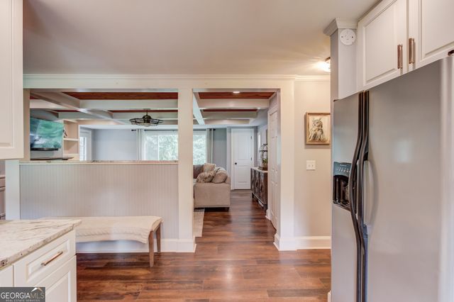 8401 Norris Lake Way, Snellville, GA 30039