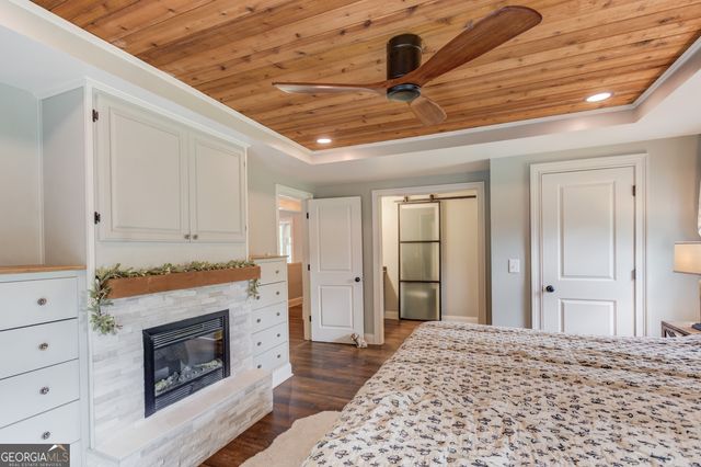 8401 Norris Lake Way, Snellville, GA 30039