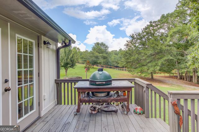 8401 Norris Lake Way, Snellville, GA 30039