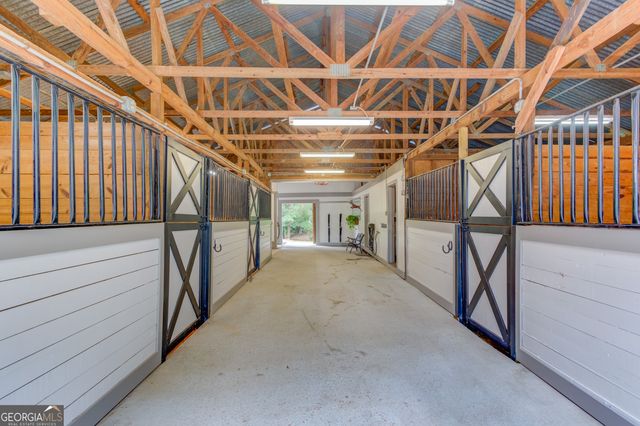 8401 Norris Lake Way, Snellville, GA 30039
