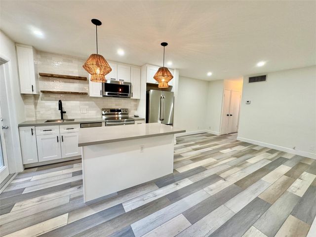 2110 NE 39TH Street 2A, Fort Lauderdale, FL 33308