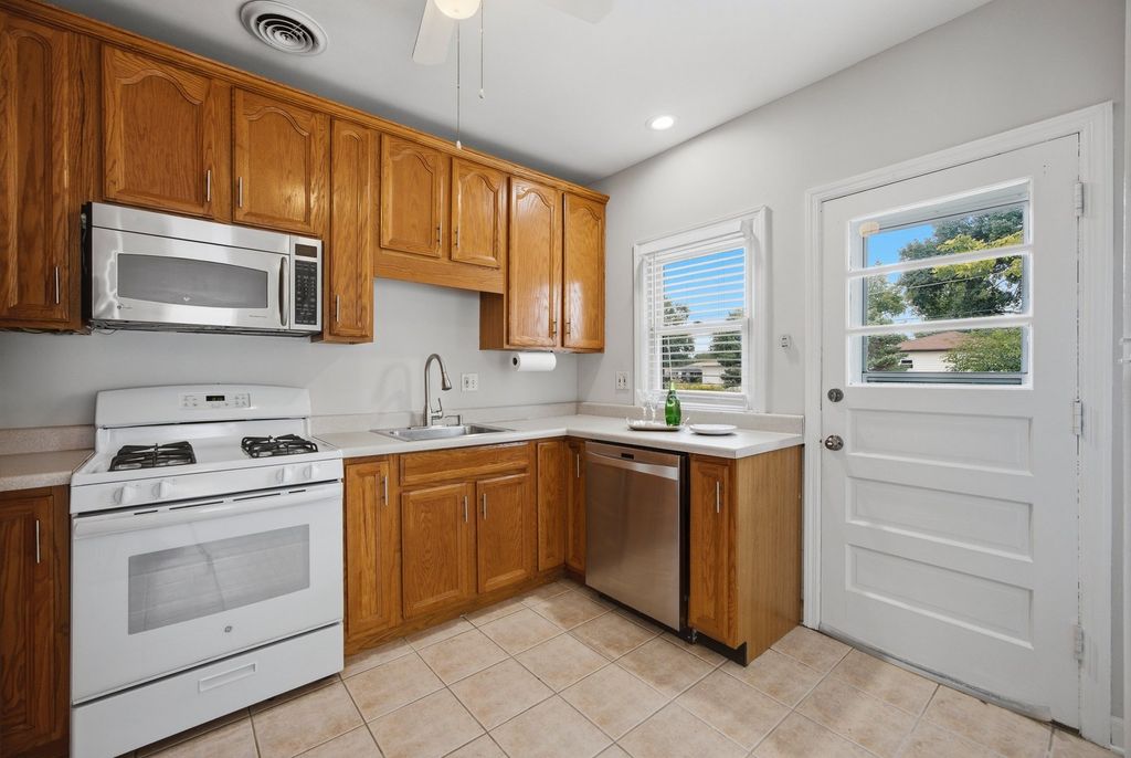 22 55th Street, Downers Grove, IL 60515 — photo 2