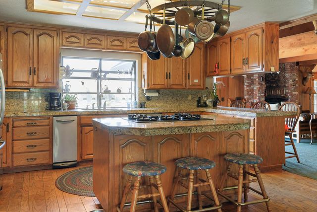 22050 E Buena Vista Rd, Clements, CA 95227