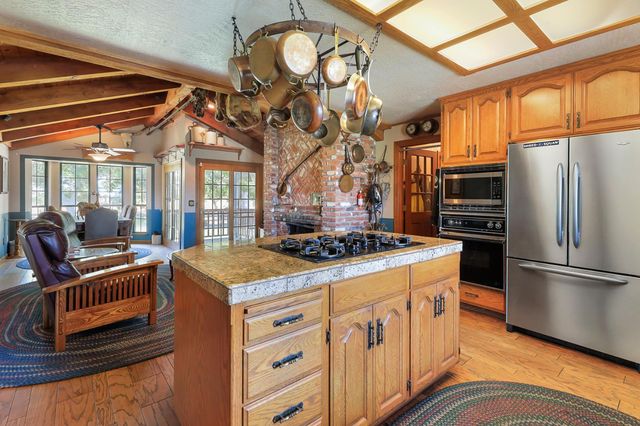 22050 E Buena Vista Rd, Clements, CA 95227