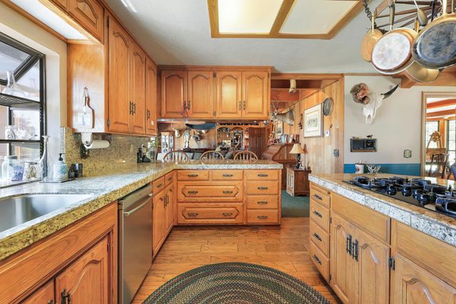 22050 E Buena Vista Rd, Clements, CA 95227