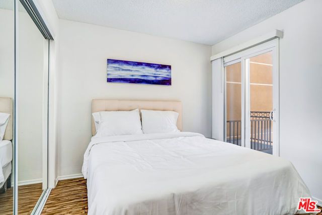 3600 Bagley Ave. 301, Los Angeles, CA 90034