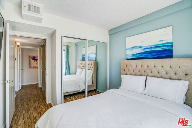 3600 Bagley Ave. 301, Los Angeles, CA 90034