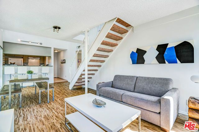 3600 Bagley Ave. 301, Los Angeles, CA 90034