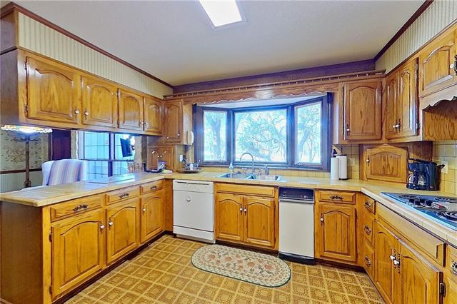1296 South River Oaks Drive, Blackshear, GA 31516