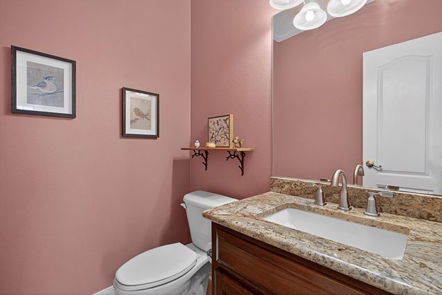495 Honeysuckle Ln, Hallsville, TX 75605