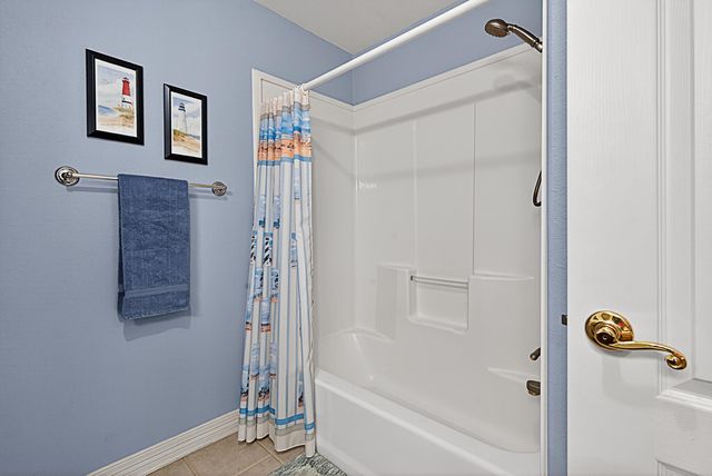 495 Honeysuckle Ln, Hallsville, TX 75605