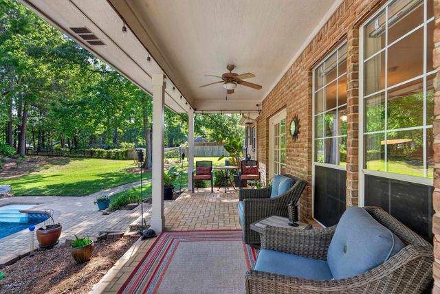 495 Honeysuckle Ln, Hallsville, TX 75605