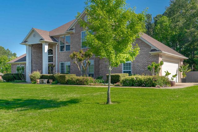 495 Honeysuckle Ln, Hallsville, TX 75605