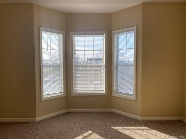 3 Nicole, Copiague, NY 11726