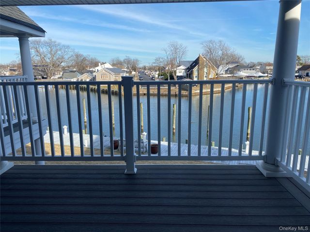 3 Nicole, Copiague, NY 11726