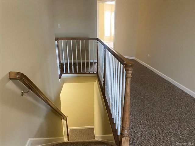 3 Nicole, Copiague, NY 11726